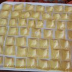 Ravioli di pasta fresca senza glutine fatti in casa
